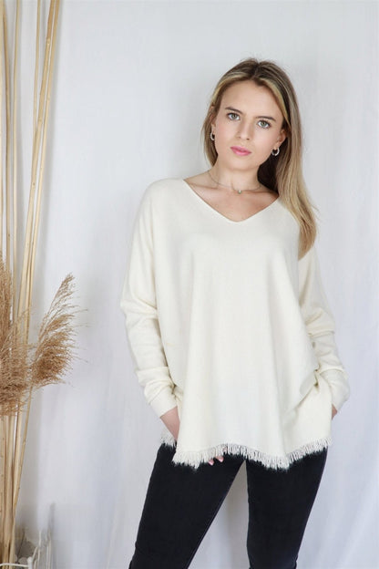 Made in Italy V-neck Long Sleeve Knit Jumper with Tassel Hemline - Sleek Styles